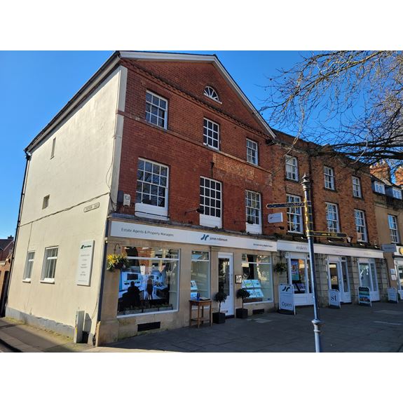 Office 1, 4 & 5 Market Place, Devizes, SN10 1AP