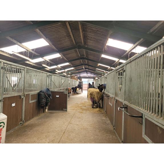 Old Horse Barn, Overtown Farm, Wroughton, SN4 0SH