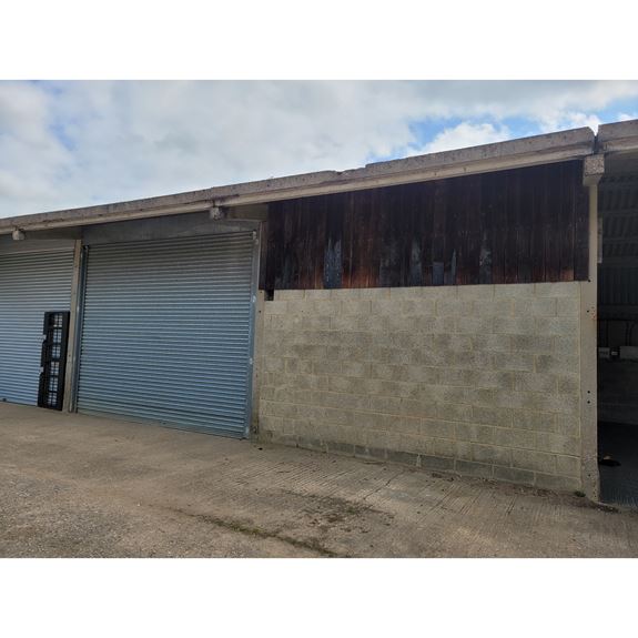 4-5 The Wood Barn, Lower Farm, Chisbury, SN8 3JA 