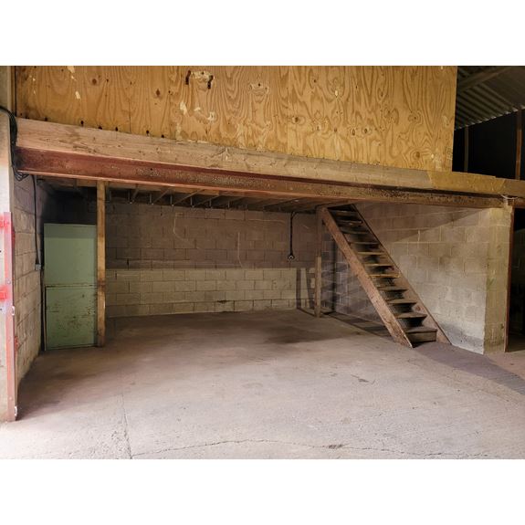 2-3 The Wood Barn, Lower Farm, Chisbury, SN8 3JA 