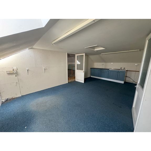 26a Broad Street, Kingswood, Bristol, BS15 1HZ