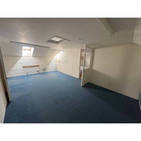 26a Broad Street, Kingswood, Bristol, BS15 1HZ