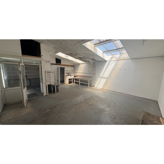Unit 4, Woodlands Yard, Market Lavington, Wiltshire, SN10 4AF
