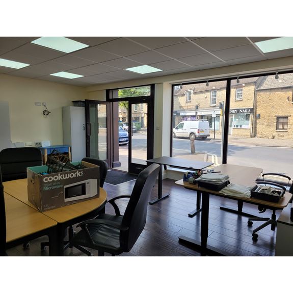 43 Corn Street, Witney, Oxfordshire, OX28 6BT
