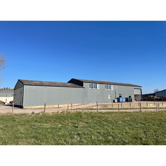 Unit 1, Netherstreet Farm, Chippenham, SN15 2DS