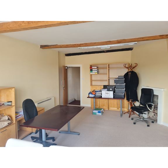 2nd & 3rd Floors, 121 High Street, Marlborough, Wiltshire, SN8 1LZ