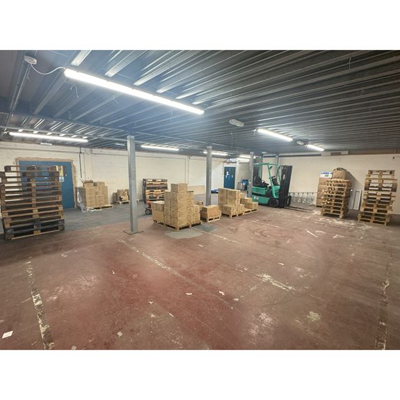 1 Station Road, Hungerford, BS15 1HZ