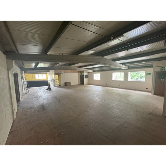 1 Station Road, Hungerford, BS15 1HZ