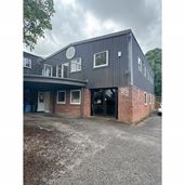 3 Station Road, Hungerford, BS15 1HZ