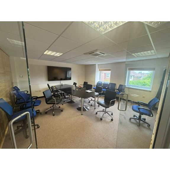3 Station Road, Hungerford, BS15 1HZ