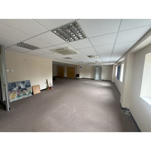 3 Station Road, Hungerford, BS15 1HZ