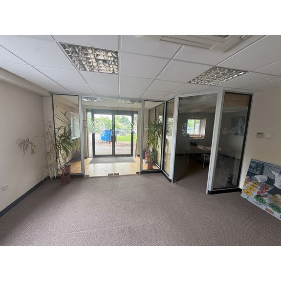 3 Station Road, Hungerford, BS15 1HZ