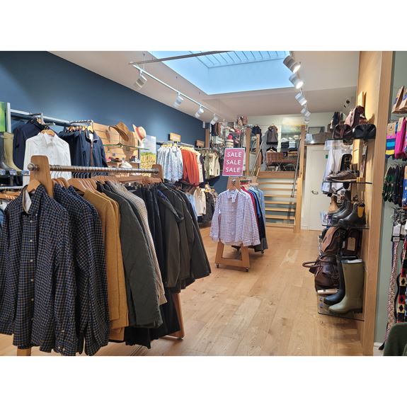 1 West Market Place, Cirencester, GL7 2NH