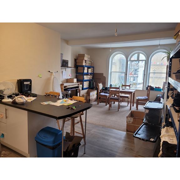 1 West Market Place, Cirencester, GL7 2NH
