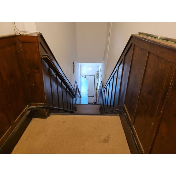 1 West Market Place, Cirencester, GL7 2NH
