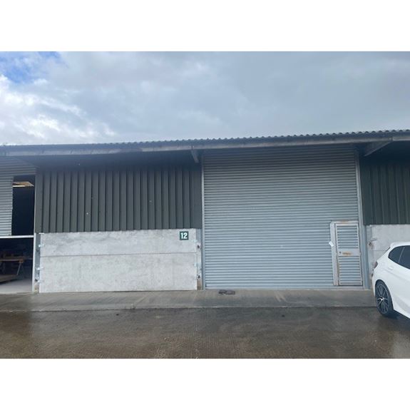 Unit 12, Savernake Park Farm, Marlborough, SN8 4NE