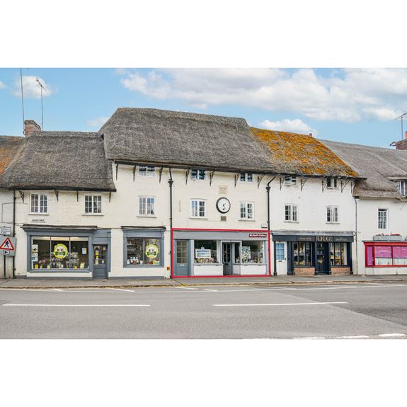 2 Market Place, Pewsey, Marlborough, SN9 5AA
