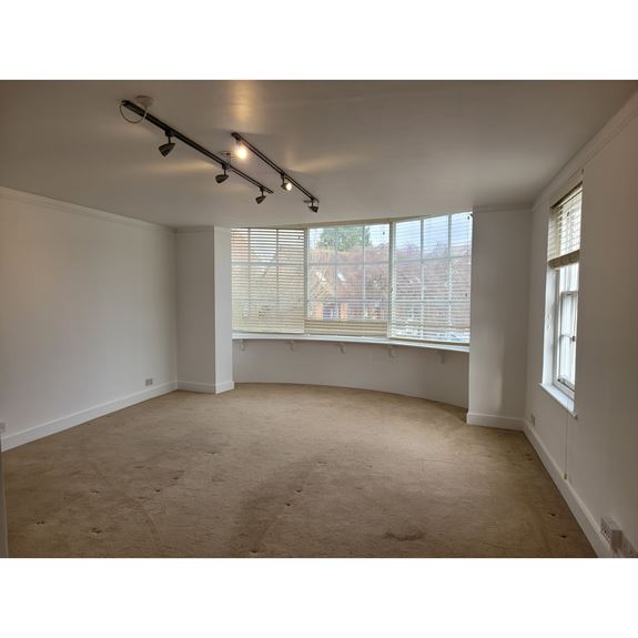 4 Faulknor Square, Hungerford, Berkshire, RG17 0EP