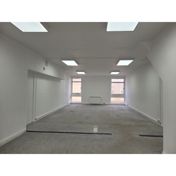 26A Office, Dyer Street, Cirencester, Gloucestershire, GL7 2PF