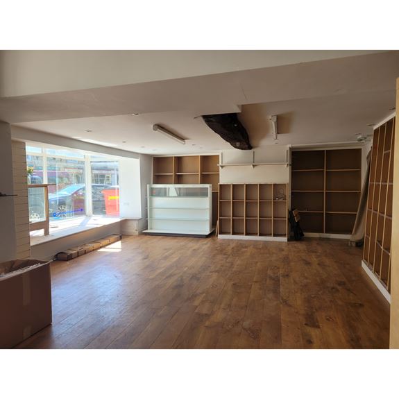 103 High Street, Witney, Oxfordshire, OX28 6HZ 