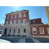 1 Market Place, Devizes, Wiltshire, SN10 1HR