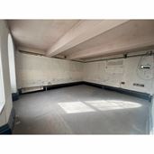 1 Market Place, Devizes, Wiltshire, SN10 1HR