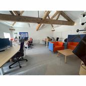 Office 7, The Old Barrel Store, Brewery Courtyard, Draymans Lane, Marlow, SL7 2FF