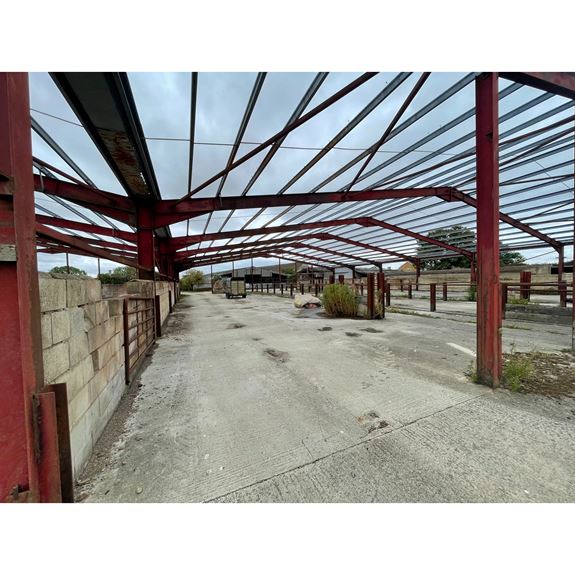 Unit 3, Castle Hill Farm, Cricklade, Swindon, SN6 6LN