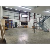 Unit 16, Glenmore Business Centre, Witney, Oxfordshire, OX29 0AA
